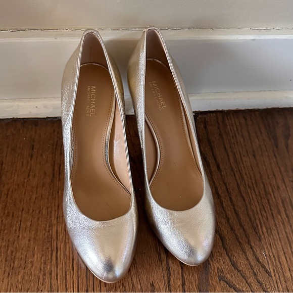 NWOT! Michael Kors heels - Picture 1 of 3